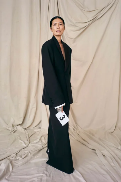 Look 3